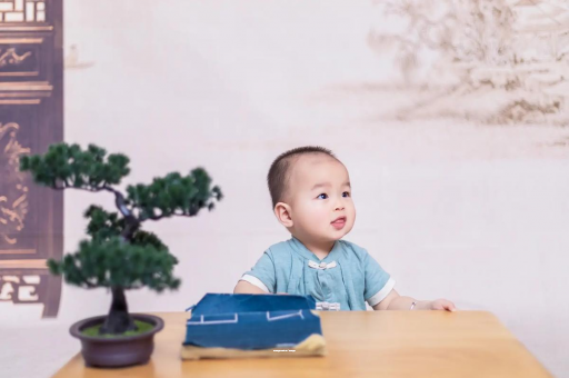 如皋宝宝喊肚子疼怎么回事